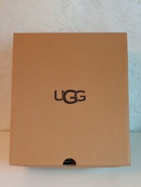 UGG Tan Kraft Shoe Empty Box with Black Logo